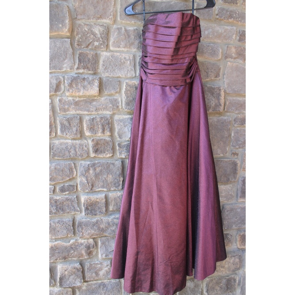 Magenta Sparkly Prom Dress